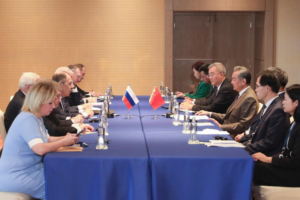 La Chine et la Russie devraient renforcer la coordination au sein des BRICS