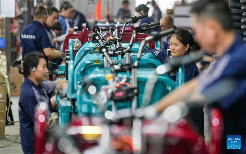 Sichuan : une PME basée sur la technologie enregistre une explosion de ses ventes de tricycles électriques à l'exportation