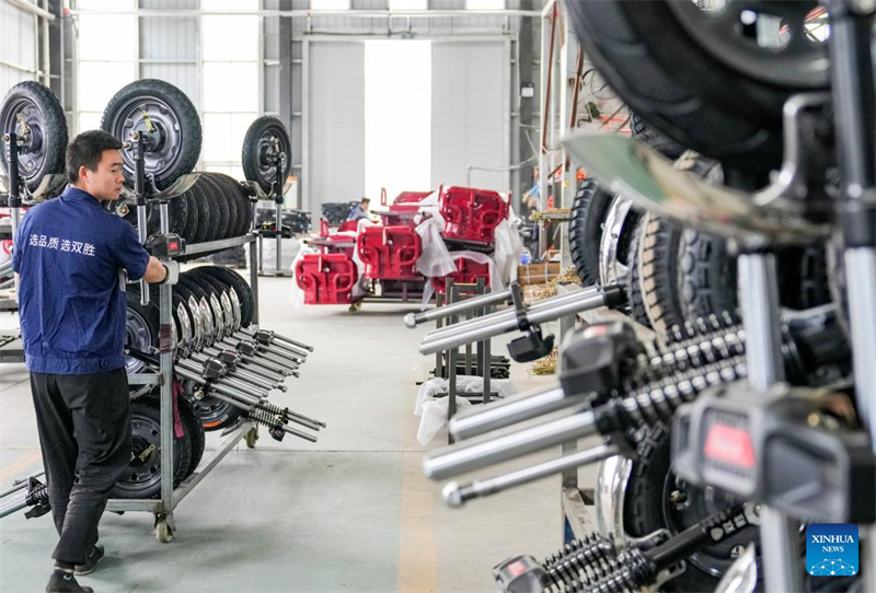 Sichuan : une PME basée sur la technologie enregistre une explosion de ses ventes de tricycles électriques à l'exportation