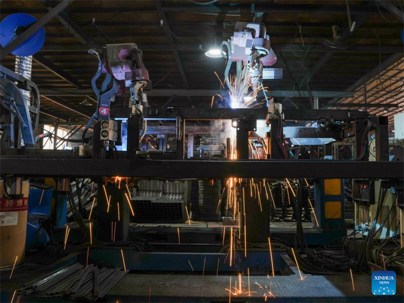 Sichuan : une PME basée sur la technologie enregistre une explosion de ses ventes de tricycles électriques à l'exportation