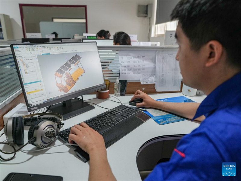 Sichuan : une PME basée sur la technologie enregistre une explosion de ses ventes de tricycles électriques à l'exportation