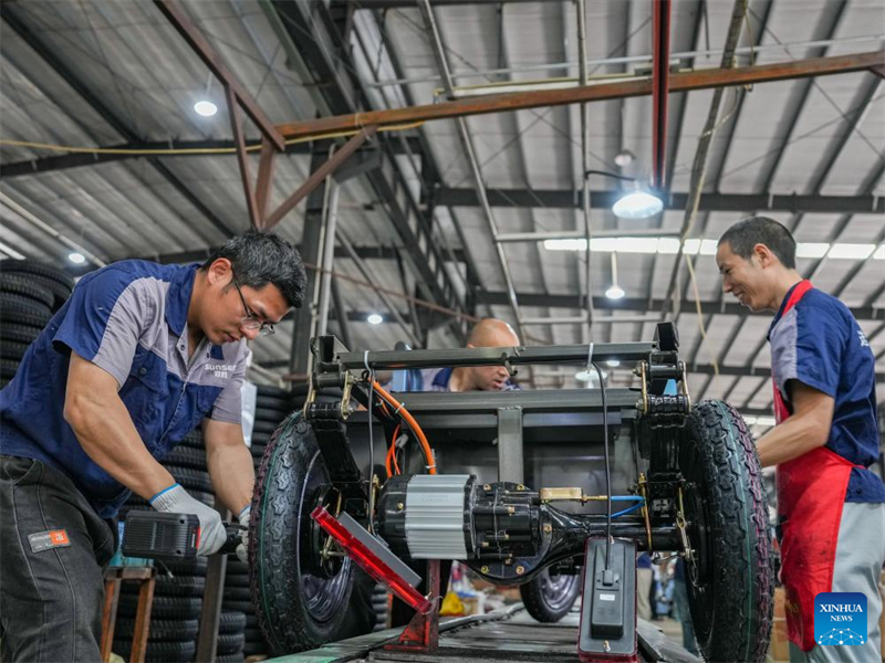 Sichuan : une PME basée sur la technologie enregistre une explosion de ses ventes de tricycles électriques à l'exportation