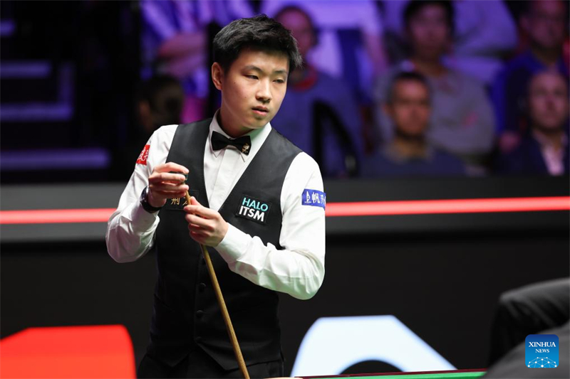Le Chinois Zhao Xintong devient le premier asiatique à remporter le Championnat du monde de snooker