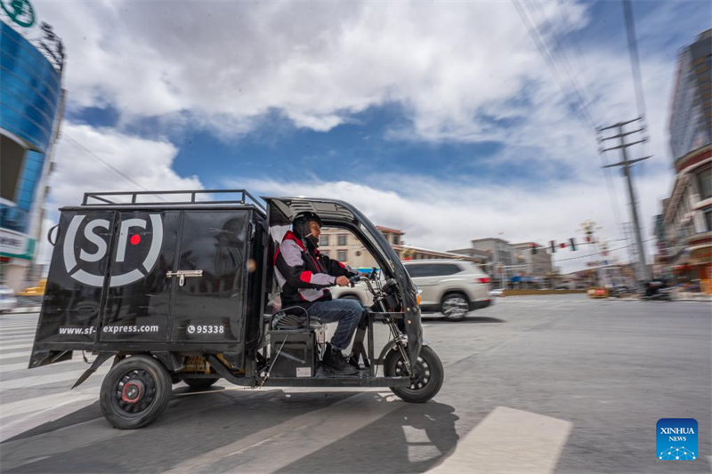 Xizang : histoire en photos d'un coursier modèle à Nagqu