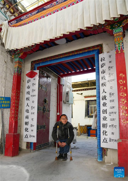 Xizang : un photographe gravement handicapé poursuit son rêve de toute une vie