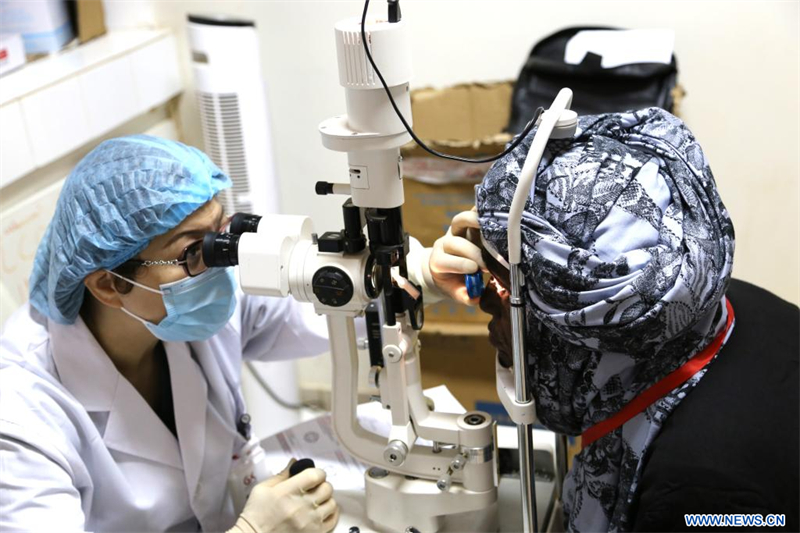 Avec plus de 3.600 opérations, des médecins chinois redonnent la vue à des Sénégalais atteints de cataracte