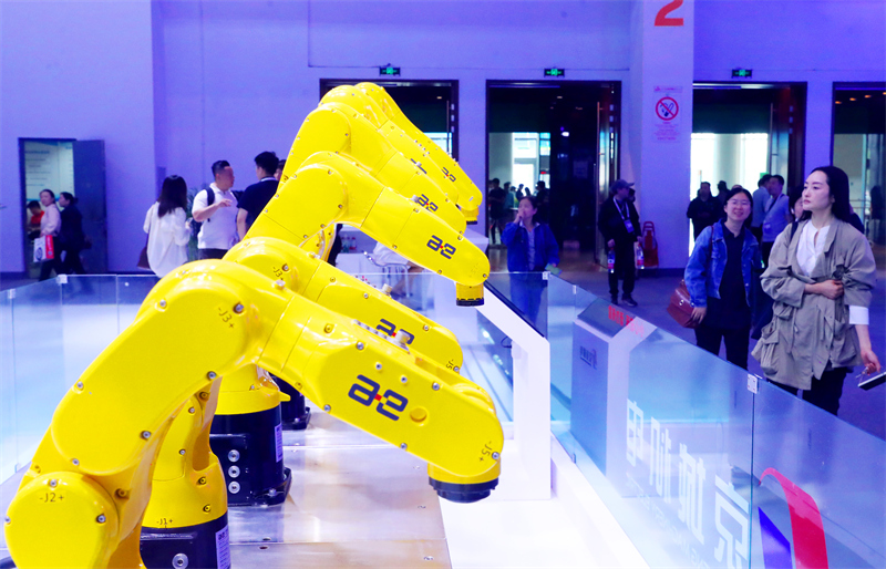 Ouverture de l'Exposition internationale de l'industrie des sciences et technologies de Chine à Beijing