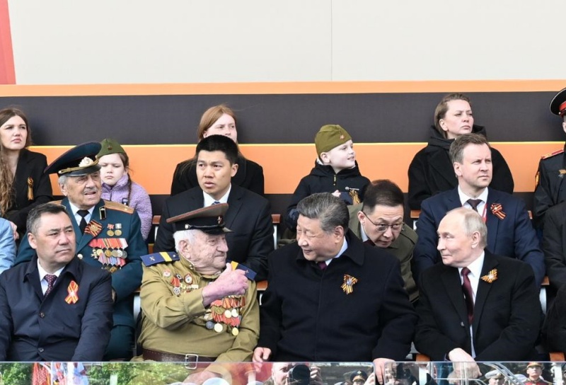 Xi assiste aux célébrations du Jour de la Victoire en Russie