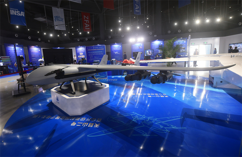 Zhejiang : le laboratoire Tianmushan dévoile plusieurs aéronefs à basse altitude à Hangzhou