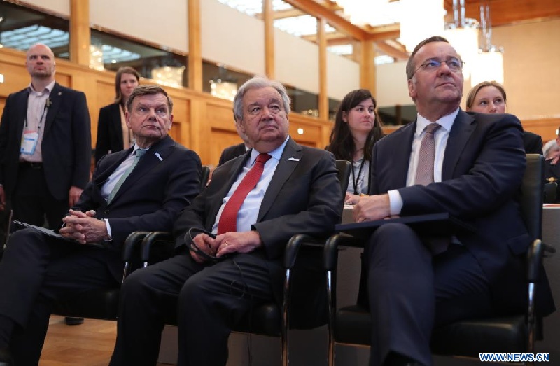 Le secrétaire général de l'ONU souligne le r?le des opérations de paix des Nations unies