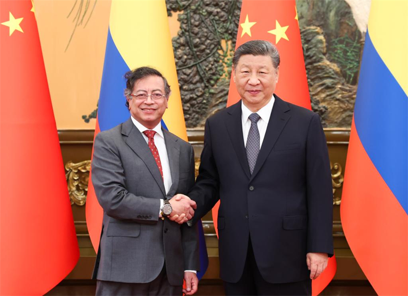Xi Jinping rencontre le président colombien