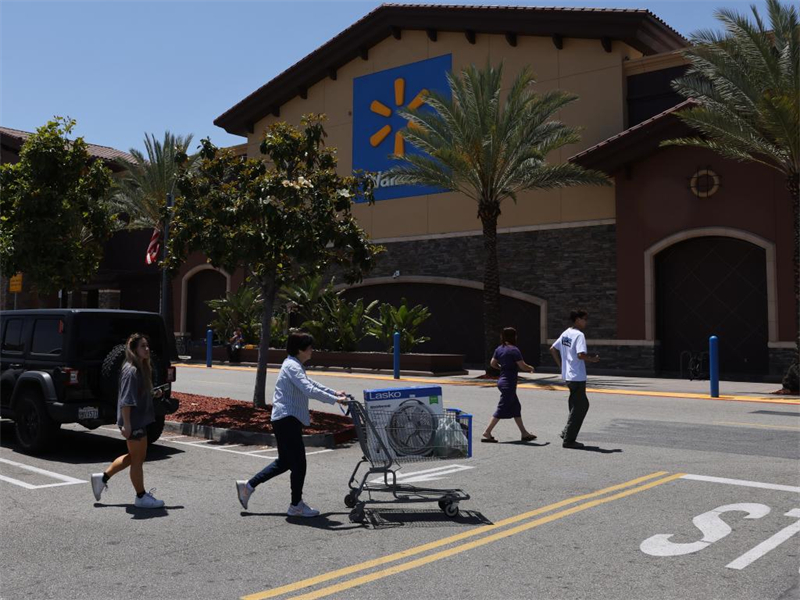 Après de solides ventes au premier trimestre, Walmart va augmenter ses prix à cause des droits de douane