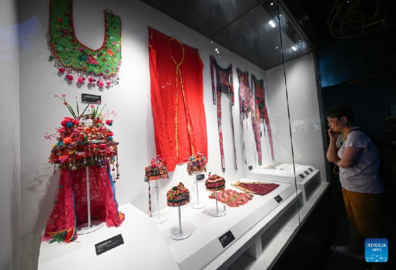 Hainan?: un aper?u de la culture des Tanka à Lingshui