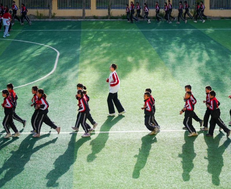 Xinjiang?: comment des enseignants bénévoles illuminent les salles de classe rurales