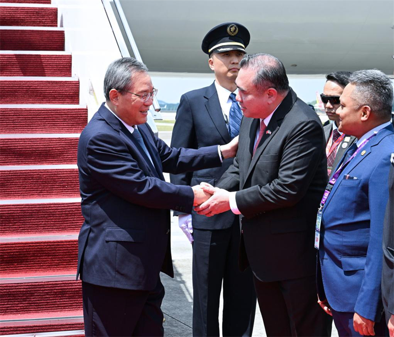 Arrivée du PM chinois en Malaisie pour le sommet ASEAN-CCG-Chine