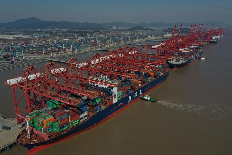 Zhejiang?: le port de fret de Ningbo s'allie avec 3 homologues?européens pour une coopération maritime à bas carbone