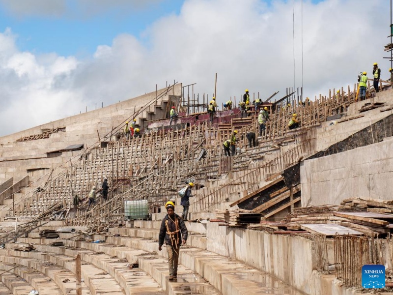 Du plan à la fraternité, comment le stade d'Arusha en Tanzanie s'élève avec le soutien de la Chine
