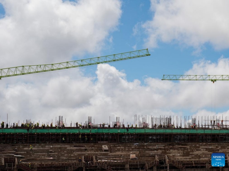 Du plan à la fraternité, comment le stade d'Arusha en Tanzanie s'élève avec le soutien de la Chine