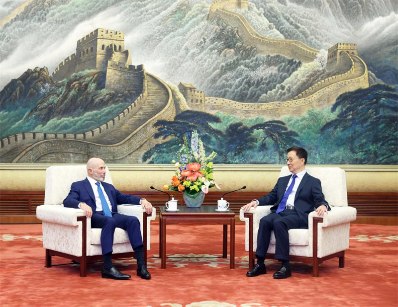 Le vice-président chinois rencontre une délégation américaine