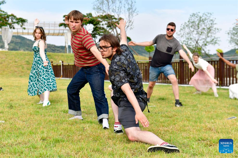 Shandong : un camp d'échanges culturels sino-britannique organisé à Rizhao