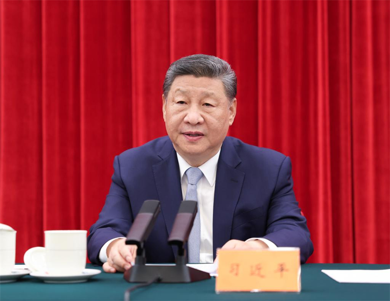 Xi Jinping appelle à redoubler d'efforts pour batir une Chine puissante alors que le PCC commémore le 120e anniversaire de la naissance du dirigeant vétéran Chen Yun