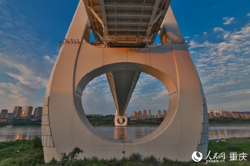 Chongqing?: ?un pont sur le Yangtsé à la conception unique qui séduit tous ses visiteurs