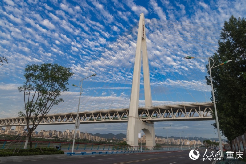 Chongqing?: ?un pont sur le Yangtsé à la conception unique qui séduit tous ses visiteurs