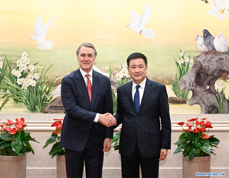 Le chef de la police chinoise rencontre l'ambassadeur des Etats-Unis en Chine