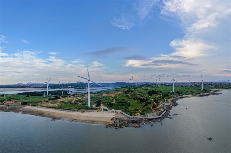 Fujian : le paysage pittoresque des éoliennes à Fuzhou