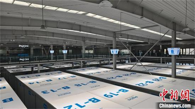 La plus grande usine de données sur l'intelligence artificielle intégrée au monde ouvre à Tianjin