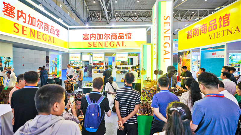 Xinjiang : ouverture de la Foire commerciale de marchandises Chine-Eurasie 2025 à Urumqi