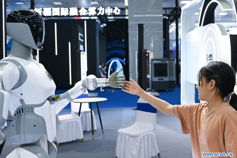 La Foire commerciale de marchandises Chine-Eurasie 2025 met en évidence les liens commerciaux mondiaux