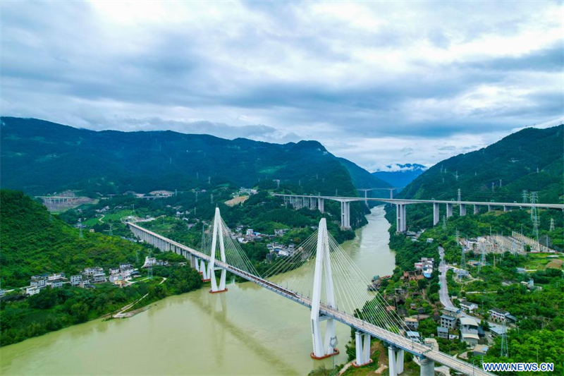 Chine : mise en service d'un tron?on clé de la ligne à grande vitesse Chongqing-Xiamen