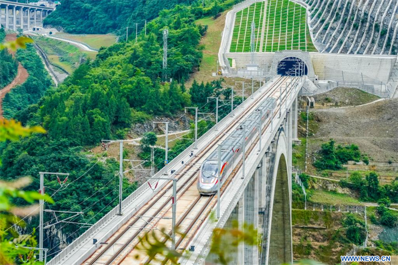 Chine : mise en service d'un tron?on clé de la ligne à grande vitesse Chongqing-Xiamen