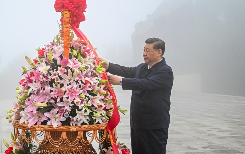 Xi Jinping met l'accent sur la transformation de l'économie basée sur les ressources et la promotion de la modernisation chinoise lors de son inspection au Shanxi