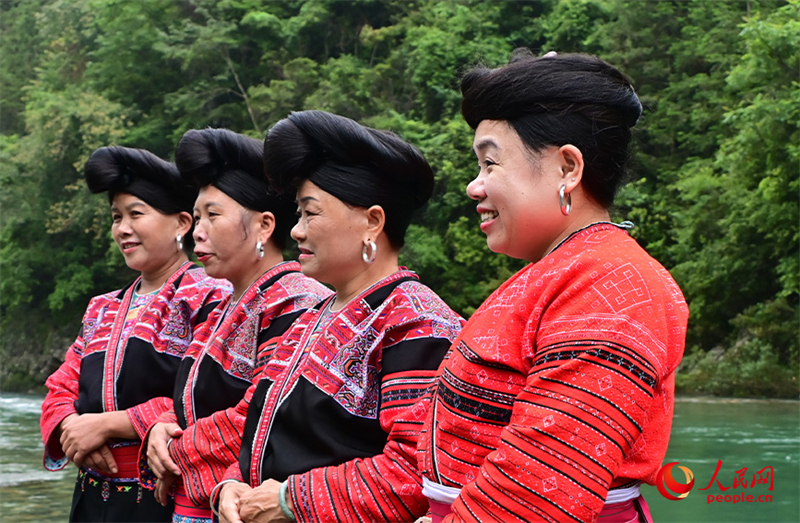 Guangxi : Huangluo, le village aux cheveux les plus longs du monde