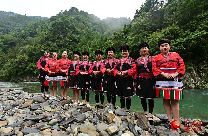 Guangxi : Huangluo, le village aux cheveux les plus longs du monde