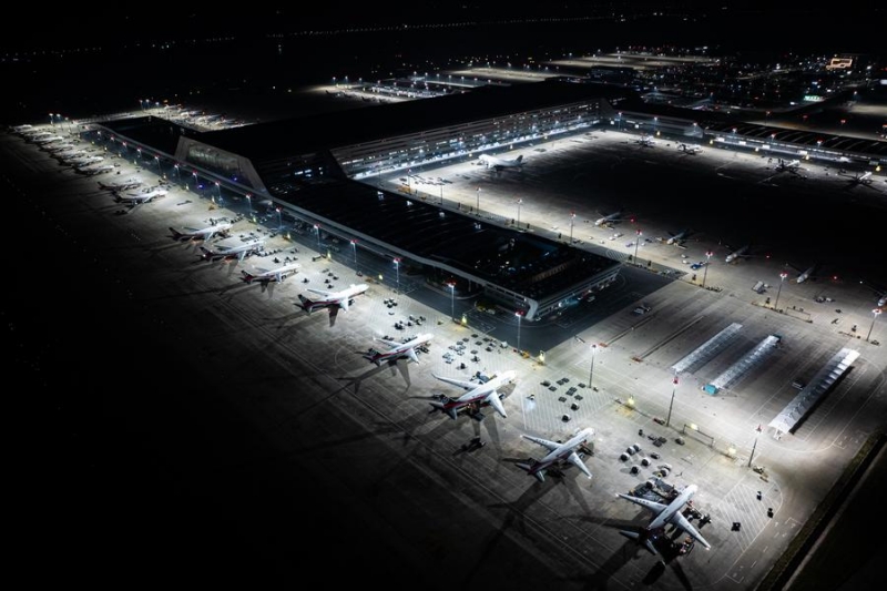 Hubei?: en visite nocturne à Ezhou, premier aéroport chinois axé sur le fret