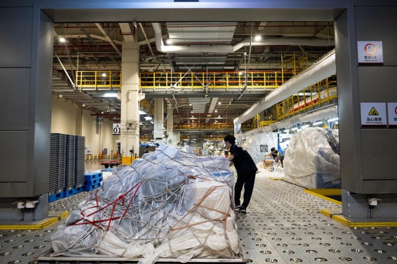 Hubei?: en visite nocturne à Ezhou, premier aéroport chinois axé sur le fret