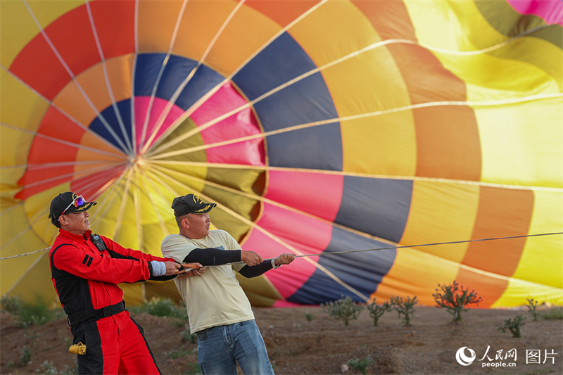 Mongolie intérieure : le Concours national de ballons à air chaud à Dengkou