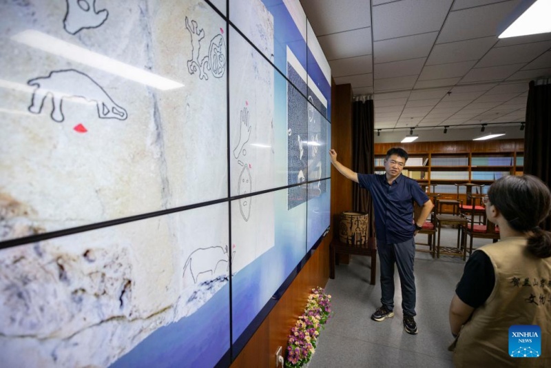 Ningxia : la préservation des peintures rupestres du?mont Helan à Yinchuan