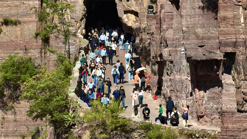 Henan : la légendaire route à flanc de falaise du village de Guoliang