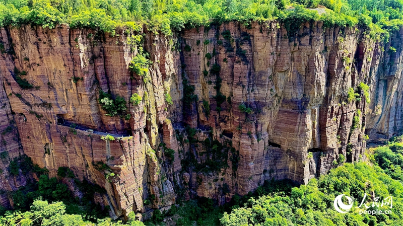 Henan : la légendaire route à flanc de falaise du village de Guoliang