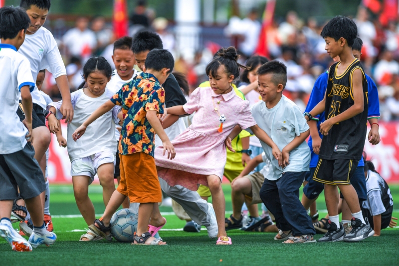 Guizhou?: la Super Ligue de football des villages reprend, illustrant la résilience de la population après les inondations