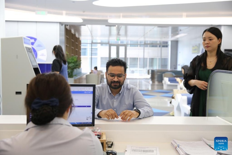 Zhejiang : plus de 10 000 entreprises à capitaux étrangers enregistrées dans le p?le commercial de Yiwu