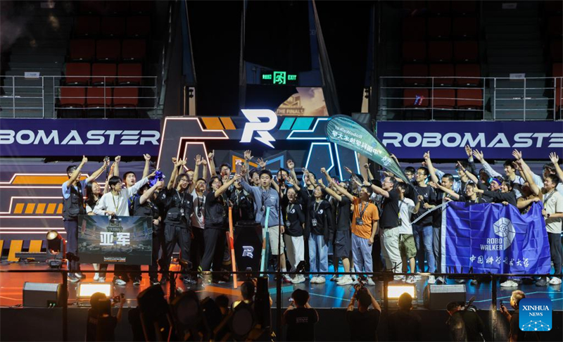 Guangdong : fin du 24e Concours de robots des universités de Chine à Shenzhen