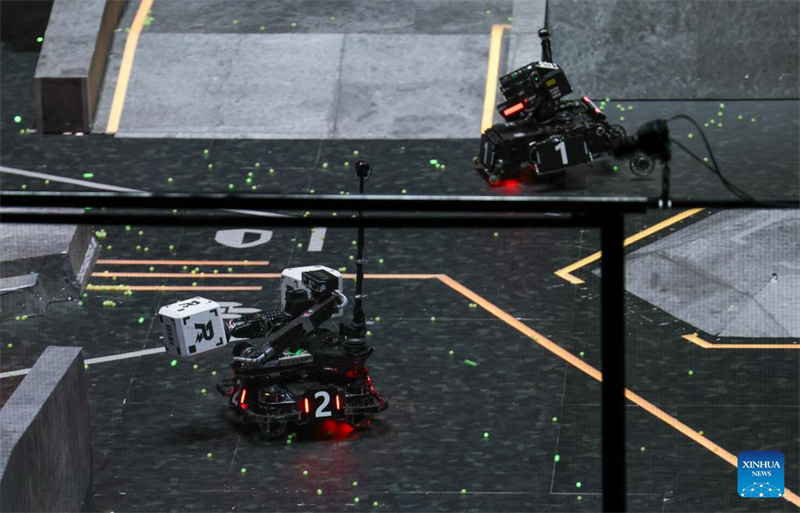 Guangdong : fin du 24e Concours de robots des universités de Chine à Shenzhen