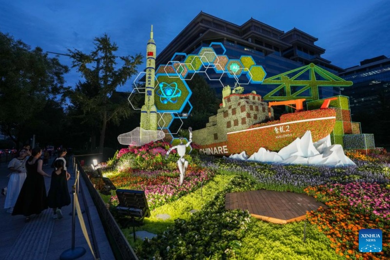 Des compositions florales décorent et embellissent Beijing