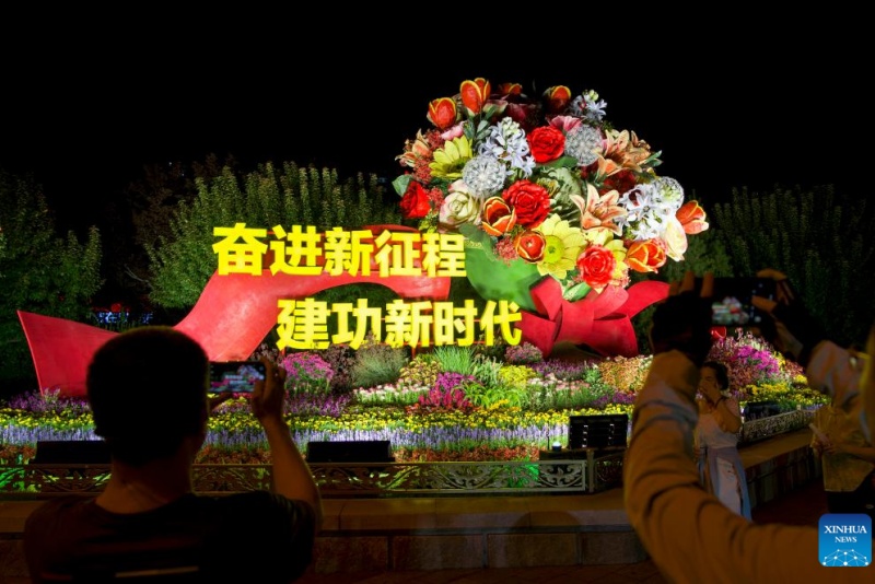 Des compositions florales décorent et embellissent Beijing
