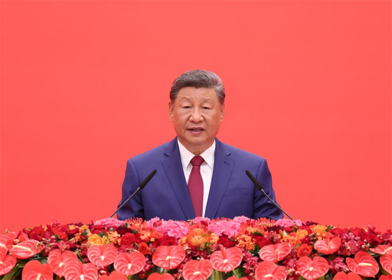 Xi Jinping s'adresse à la réception de la Journée de la Victoire, mettant l'accent sur la justice, la paix et la force du peuple